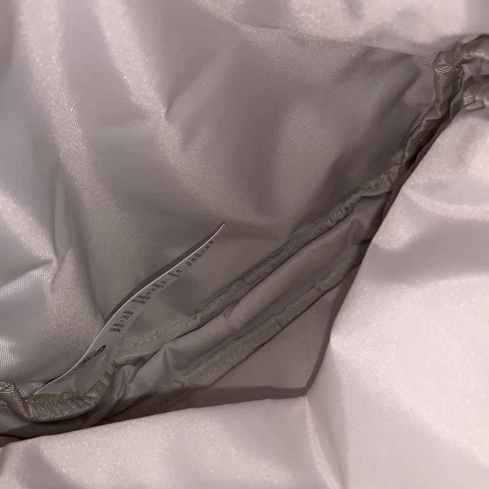 NWT Lululemon Athletica All Night *Micro Festival Bag 2L - Picture 10 of 12